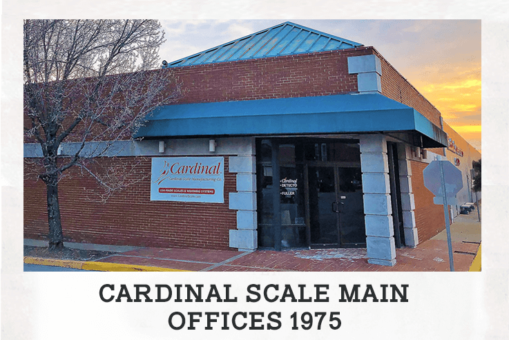 Oficina 1975 Cardinal USA - Cardinal Weighing Colombia